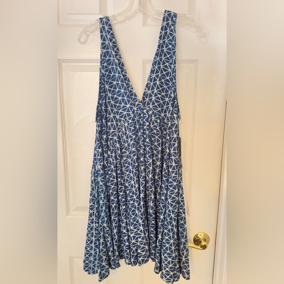 ✔️ NWT RipCurl Dress XL - Picture 2 of 2